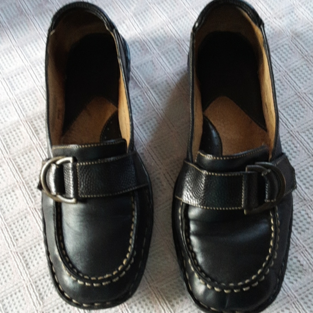 Born Shoes. Women's 10 black loafers 9.5 fit